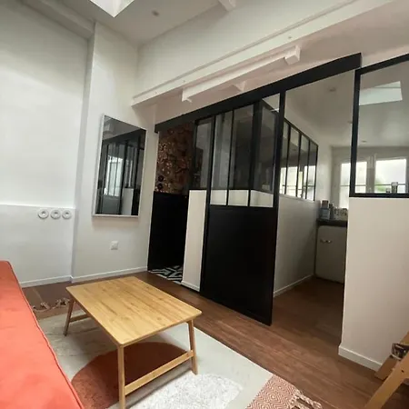 Apartment Studio Calme Batignolles Paris